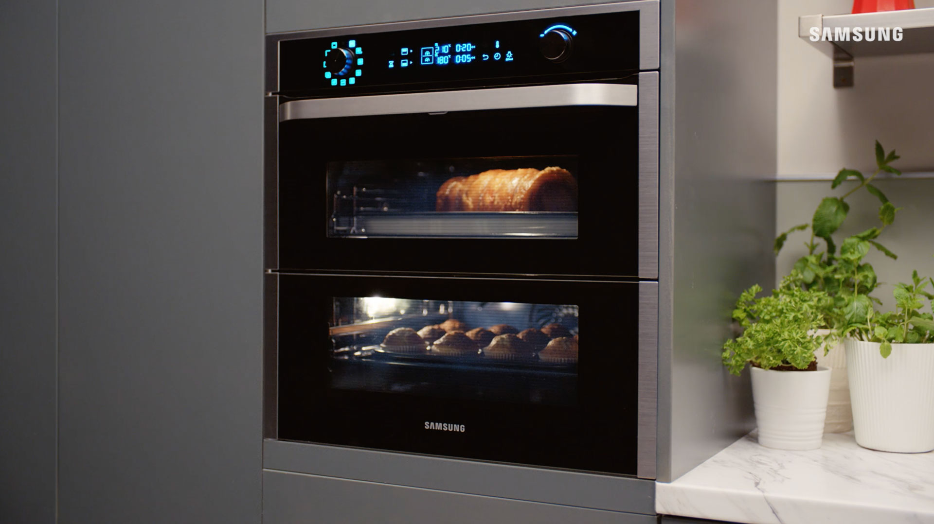 Quattro forni in uno con Dual Cook Flex™ di Samsung - LUBE CREO Store  Guidonia (Roma)